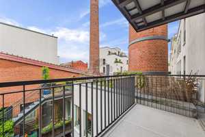 BACKSTEINROMANTIK & GROßE TERRASSE – IHRE NEUE OASE IN KREUZBERG – Berlin – Vorschaubild 18