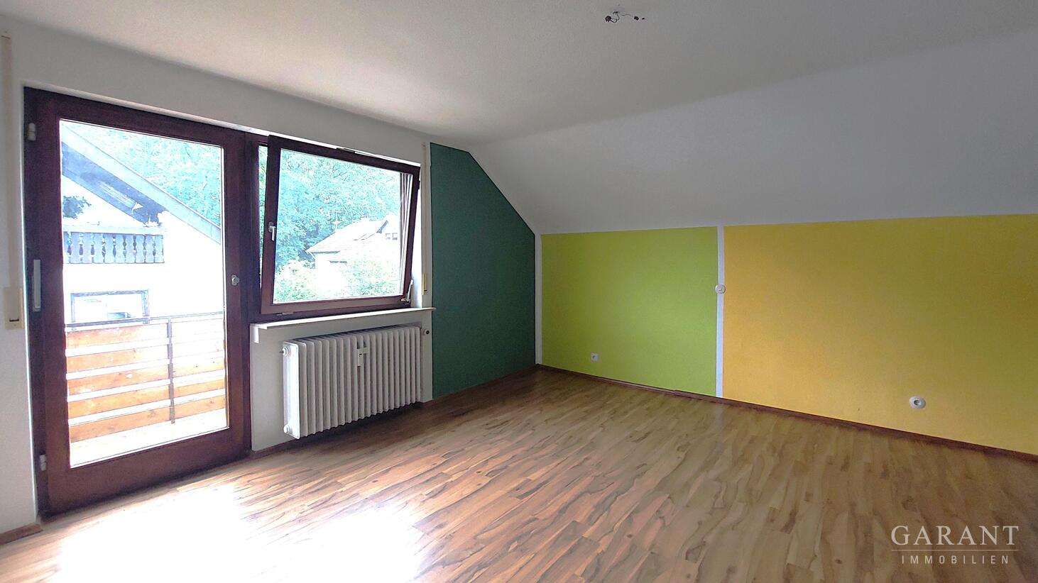 Immobilie in Heiningen - Gepflegte 3 Zimmer-DG-Wohnung mit Balkon, in ruhiger Lage, inkl. Kfz-Stellplatz! - Bild 0