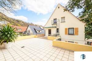 Zwei Etagen mit einer 60 m² großen Terrasse und Außenstellplatz, in Bad Münster am Stein - Ebernburg – Die vollständige Adresse der Immobilie erhältst du vom Anbieter., 55583 Bad Münster am Stein-Ebernburg – Vorschaubild 1