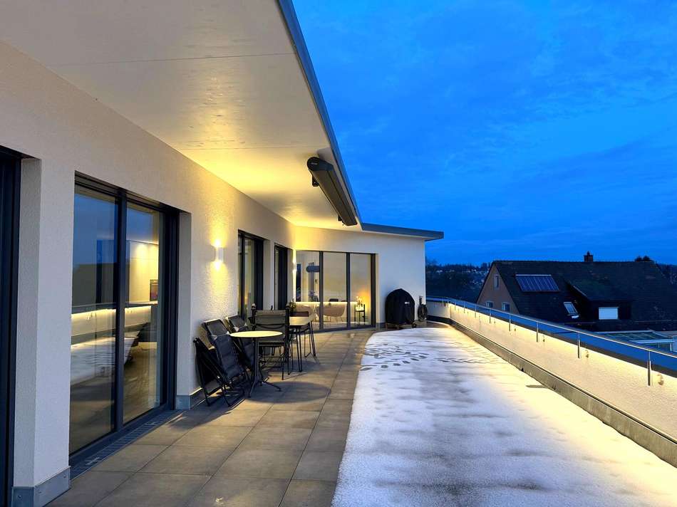 Dachterrasse mit Licht