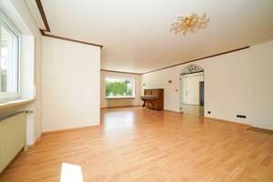 Ein Garten zum Großwerden – Einfamilienhaus am Ortsrand von Fischbach – Die vollständige Adresse der Immobilie erhältst du vom Anbieter., 90475 Fischbach, Nürnberg – Vorschaubild 6
