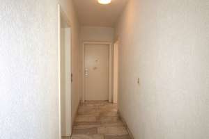 Stilvolle Eigentumswohnung mit großzügigem Balkon in begehrter Wohnlage von Essen-Kettwig! – Ringstraße 159, 45219 Kettwig, Essen – Vorschaubild 4