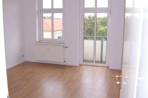 Schöne 3-Raum Wohnung in zentraler Lage- Stadtfeld Ost