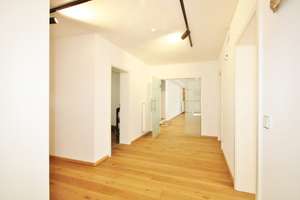 "Exklusive Premiumlage in Passau"
Großzügige Villa mit reichlich Platz, viel Privatsphäre und traum – Die vollständige Adresse der Immobilie erhältst du vom Anbieter., 94034 Hacklberg, Passau – Vorschaubild 41