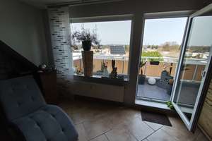 Maisonette Wohnung mit Balkon und Garten in Bottrop Grafenwald
Provisionsfrei von Eigentümer – Die vollständige Adresse der Immobilie erhältst du vom Anbieter., 46244 Grafenwald, Bottrop – Vorschaubild 3
