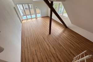Charmante 3‑Zimmer Maisonette-Wohnung im 3. OG mit Balkon in Bredeney