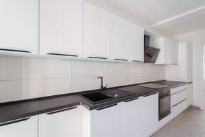 Erstbezug - Hochwertige 2-Zimmer-Wohnung mit EBK & Balkon - WE08