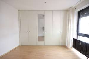 Große 3-Zimmer-Wohnung mit 2 Balkonen in direkter Rheinlage – Am Frankenturm 5, 50667 Altstadt/Nord, Köln – Vorschaubild 4