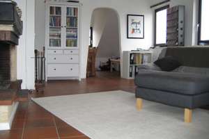 2,5-Zimmer-Dachgeschosswohnung in Bonn-Mehlem mit Balkon, Drachenfelsblick in Rheinnähe