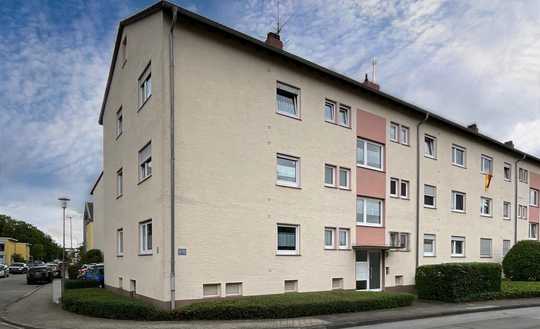 Schöne 3 Zimmerwohnung mit Loggia und Gartenanteil