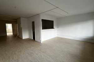 Große 3-Zimmer-Wohnung in guter Lage – Stichstraße 12, 13597 Berlin – Vorschaubild 9