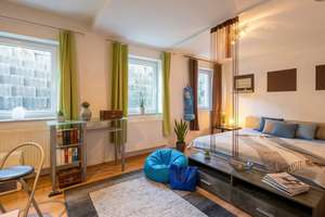 Bindlacher Bestlage mit einzigartigem Fernblick: Stilvoll modernisiertes 2001er EFH mit ELW & Pool! – Die vollständige Adresse der Immobilie erhältst du vom Anbieter., 95463 Bindlach – Vorschaubild 36