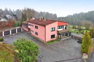 Großzügiges 2-3-Familienhaus mit modernisierter Ausstattung und großem Grundstück – Calw (Kreis) – Vorschaubild 2