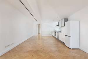 Kollwitzkiez, Prenzlauer Berg: 3-Zimmer DG-Wohnung, Süd-Terrasse, Blick auf den Fernsehturm – 10405 Prenzlauer Berg, Berlin – Vorschaubild 9