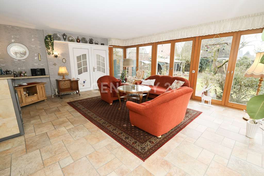 Immobilie in Nordhorn - Renovierungsbedürftiges EFH mit traumhaftem Wintergarten in Stadtflur! - Bild 3