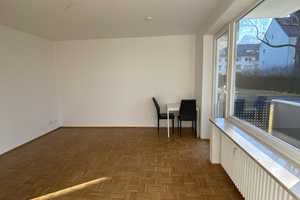 **möblierte 1 Zimmer Wohnung**Küche mit EBK**Balkon**Duschbad**Keller** – Demblerstr. 20, 81549 München – Vorschaubild 2