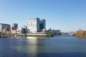 "Schiff ahoi" Kajüte am Medienhafen zu "fair"-mieten ....Termine s. Text