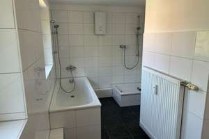 Zentral. Hell. Bezugsfertig – 2 Zimmer mit Wanne und Dusche im Herzen der Stadt – Kaelberanger 1, 38226 Lebenstedt, Salzgitter – Vorschaubild 4