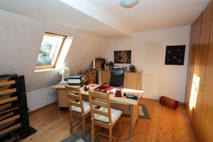 Immobilie in Dörpling - Ehemalige, modernisierte Dorfschule mit Doppelhauskonzept auf idyllischem Grundstück in Dörpling b.  - Bild 17