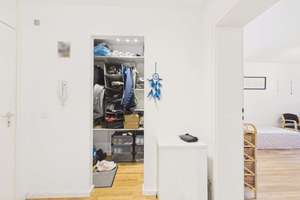 HEGERICH: Vermietete 1,5-Zimmer-Erdgeschosswohnung mit Balkon in München-Bogenhausen! – Die vollständige Adresse der Immobilie erhältst du vom Anbieter., 81927 Englschalking, München – Vorschaubild 6