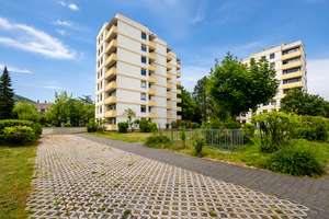 Top Lage: Renovierte 2-Zimmer-Wohnung mit Balkon
und Tiefgaragenstellplatz in HD-Handschuhsheim – Die vollständige Adresse der Immobilie erhältst du vom Anbieter., 69121 Handschuhsheim, Heidelberg – Vorschaubild 2