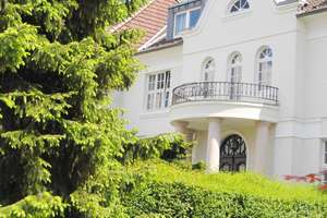 Charmantes Wohnhaus mit 413 m² Wohnfläche, Einliegerwohnung und großem Grundstück in E.-Stadtw – Die vollständige Adresse der Immobilie erhältst du vom Anbieter., 45134 Stadtwald, Essen – Vorschaubild 2