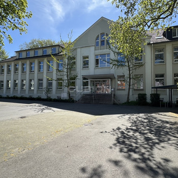 Zentrale Lage in Gelsenkirchen | 4.000 m² Bürofläche | zahlreiche Stellplätze 