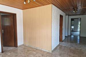 Einfamilienhaus mit Einliegerwohnung in attraktiver Hanglage - großer Garten, Doppelgarage – Die vollständige Adresse der Immobilie erhältst du vom Anbieter., 57080 Eisern, Siegen – Vorschaubild 8