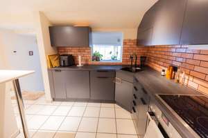 Viel Platz zum Wohlfühlen – 156 m² Erdgeschosswohnung mit Garten – Die vollständige Adresse der Immobilie erhältst du vom Anbieter., 41236 Grenzland-Stadion, Mönchengladbach – Vorschaubild 4