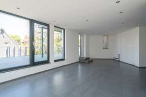 Exklusive 4,5-Zimmer-Wohnung mit Panoramaterrasse & Südterrasse – einzigartig in Stuttgart – Die vollständige Adresse der Immobilie erhältst du vom Anbieter., 70597 Degerloch (Ortsteil), Stuttgart – Vorschaubild 4
