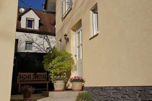 KURZFRISTIG FREI! 
Neuwertiges EFH mit Terrasse, Garten, gr. Garage, Wallbox uvm. – Die vollständige Adresse der Immobilie erhältst du vom Anbieter., 72669 Unterensingen – Vorschaubild 2