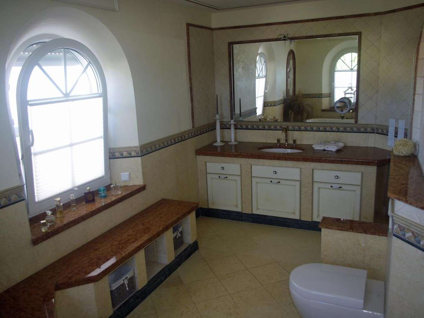 Immobilie in Flieden - Außergewöhnliche Architekten-Landhausvilla mit Einliegerwohnung in bester Wohnlage! - Bild 10