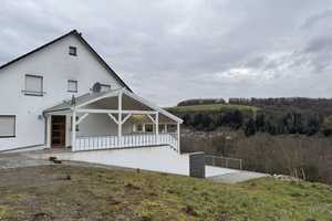 Geräumige, ruhige 5-Zimmer-Doppelhaushälfte mit gehobener Ausstattung und toller Aussicht in Kusel – Kusel (Kreis) – Vorschaubild 1