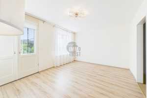 TOP GEPFLEGTES REIHENHAUS IN ZENTRALER LAGE, TERRASSE MIT SÜDAUSRICHTUNG, GARTEN UND GARAGE – Wesermarsch (Kreis) – Vorschaubild 4