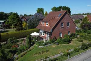 Sorgenfrei ins Eigenheim – viel Platz, top Zustand, direkt einziehen! – Die vollständige Adresse der Immobilie erhältst du vom Anbieter., 24576 Bad Bramstedt – Vorschaubild 1
