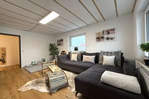 Einziehen & Wohlfühlen: Gepflegte 4,5-Zimmer-Wohnung mit Garage – Die vollständige Adresse der Immobilie erhältst du vom Anbieter., 89233 Neu-Ulm – Vorschaubild 2