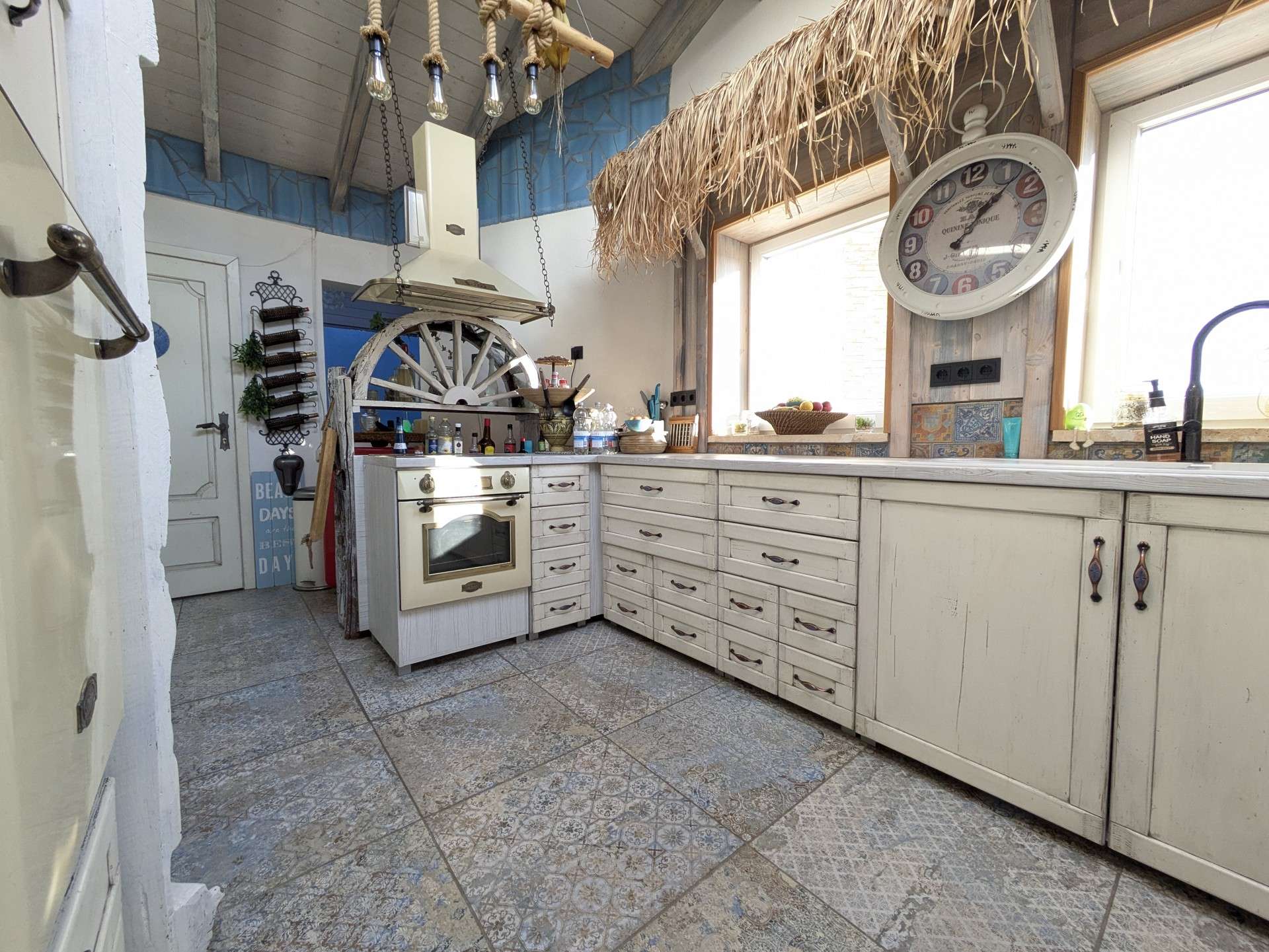 Immobilie in Molzhain - Exklusives Wohnerlebnis: Traumhaftes Einfamilienhaus mit zwei Einliegerwohnungen, Weitblick & Baupot - Bild 12