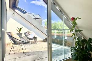 DAS GESAMTE DACHGESCHOSS  – Ruhige Lage im Märchenviertel mit Dachterrasse & zwei Balkonen – Die vollständige Adresse der Immobilie erhältst du vom Anbieter., 81739 Waldperlach, München – Vorschaubild 9