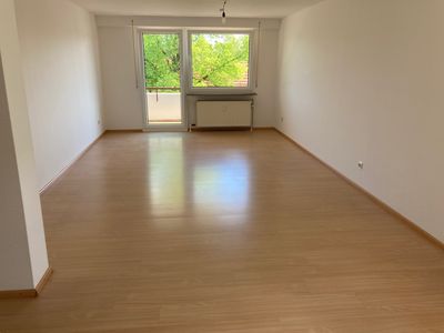 Wohnen mit Charakter: Großzügige 4-Zimmer-Wohnung in Filderstadt