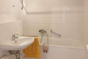 Porz, schöne, ruhige 2 Zimmer, Wannenbad, Küche, großer Balkon, TG-Stellplatz – Die vollständige Adresse der Immobilie erhältst du vom Anbieter., 51143 Porz (Ortsteil), Köln – Vorschaubild 6