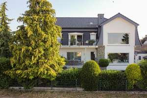 Repräsentative Villa mit Fernblick: Hochwertiges Wohnerlebnis mit Wellnessbereich & Smart Home!