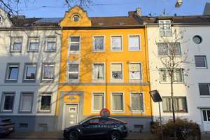 PROVISIONSFREI - RARITÄT IM NORDBEZIRK -STILVOLLE ALTBAU-WOHNUNG IM EG + MANSARDE & KLEINEM GARTEN