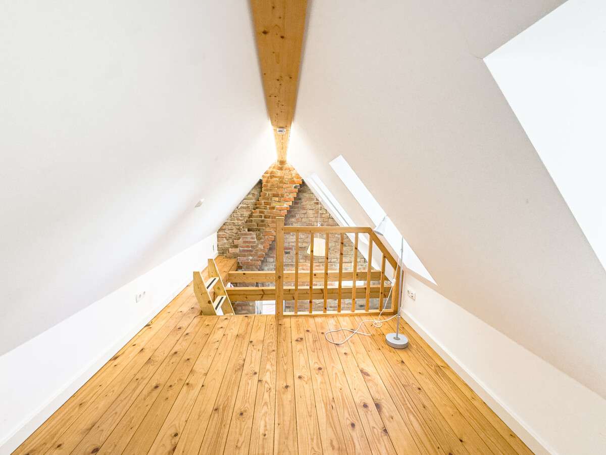 Immobilie in Groß Mohrdorf - Stilvoll & hochwertig saniertes Landhaus mit Wasserblick nähe Stralsund // 2WE // 317m² // PV-Anlage - Bild 11