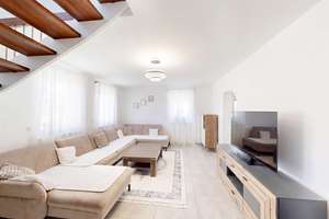 Neuwertiges Wohnensemble mit Einliegerwohnung, großer Sonnenterrasse und Doppelgarage – Die vollständige Adresse der Immobilie erhältst du vom Anbieter., 97249 Eisingen – Vorschaubild 3