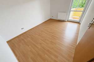 Helle 2-Zimmer Wohnung mit Balkon, EBK, Aufzug & Tiefgaragenstellplatz – Die vollständige Adresse der Immobilie erhältst du vom Anbieter., 15366 Neuenhagen bei Berlin – Vorschaubild 2
