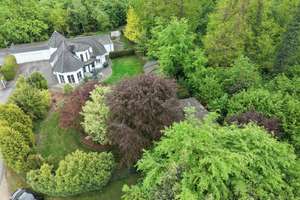 Gehobenes Einfamilienhaus mit Einliegerwohnung im Anbau; großer Garten mit großer Außensauna – Die vollständige Adresse der Immobilie erhältst du vom Anbieter., 31632 Husum – Vorschaubild 2