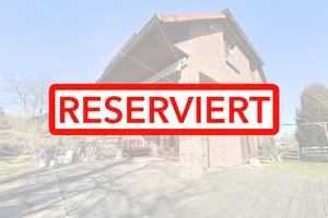 RESERVIERT.....Charmantes Einfamilienhaus in ruhiger Sackgassenlage mit Carport, Terrasse und Garten – Hildesheim (Kreis) – Vorschaubild 1
