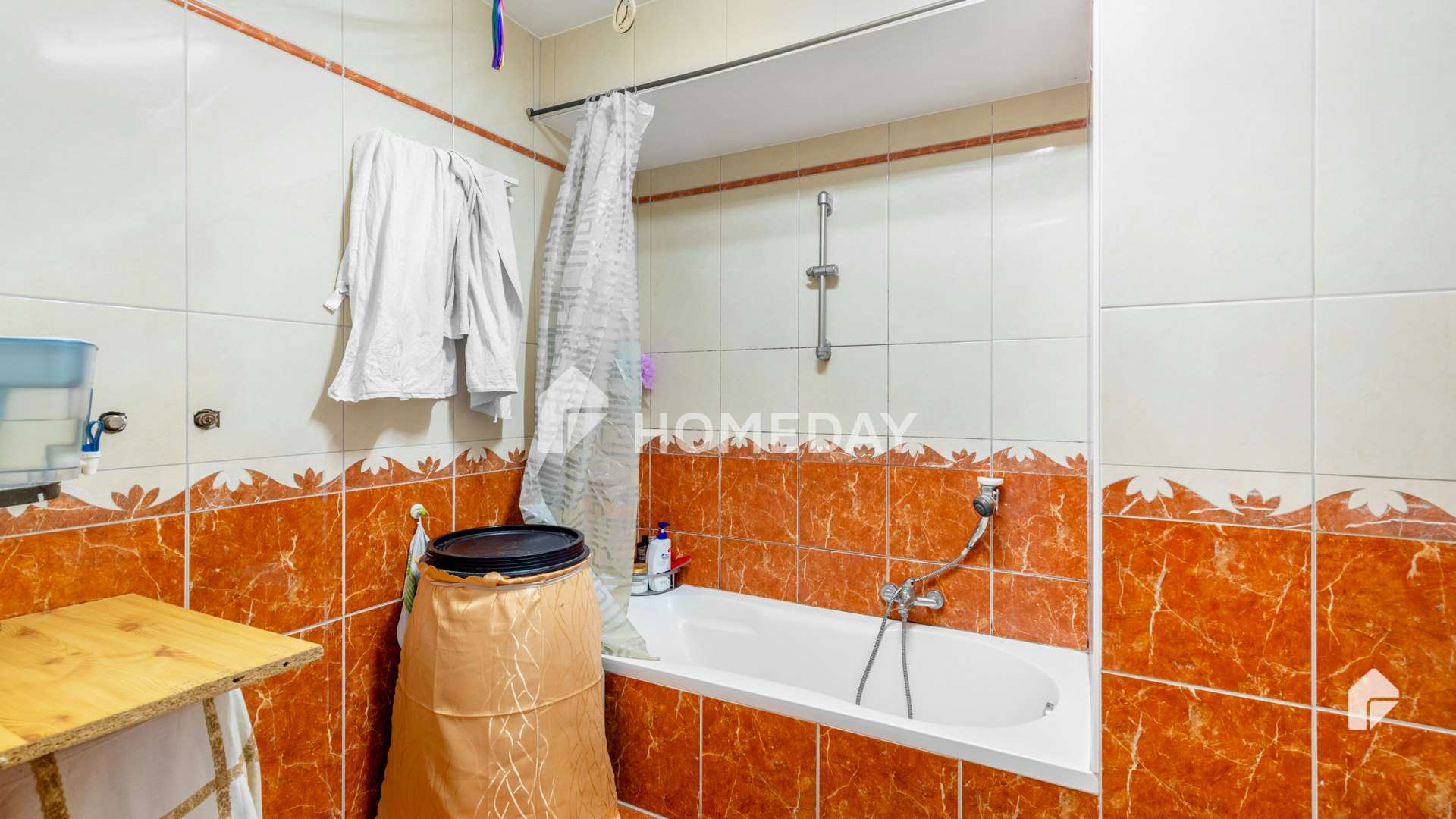 Immobilie in Osnabrück - Großzügige 4-Zimmer-Wohnung mit Loggien und Stellplatz - zentrumsnah  - Bild 1