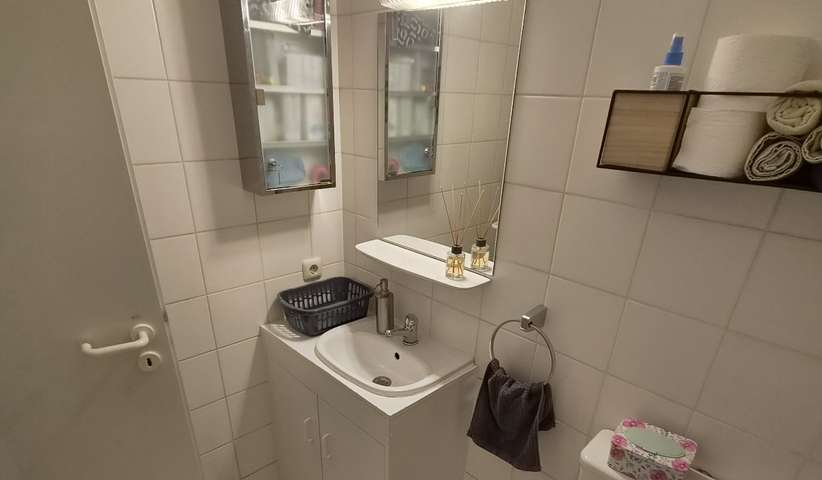 schöne 2,5 Zimmer Wohnung mit Wintergarten - Photo 5