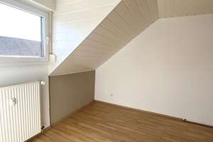 Stilvolle 2-Zimmer Dachgeschosswohnung in Dortmund-Wickede zu vermieten – Alte Märsch 48, 44319 Wickede, Dortmund – Vorschaubild 3